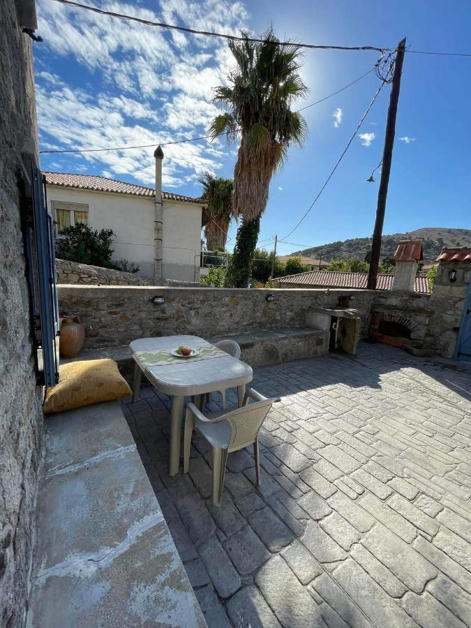 Vila Kontias Stonehouse 2 Exteriér fotografie